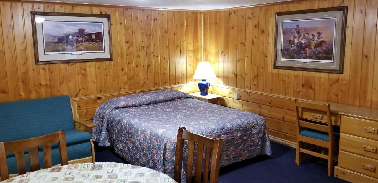 Westwood Motel West Yellowstone Extérieur photo