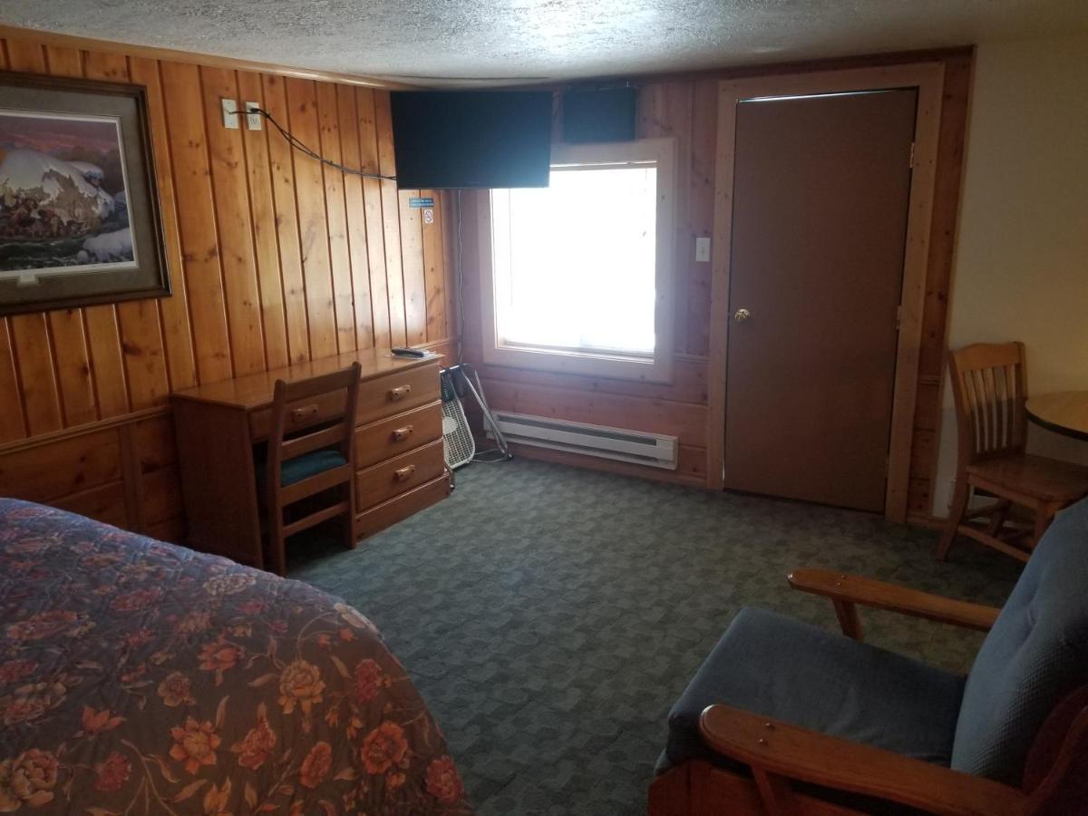 Westwood Motel West Yellowstone Extérieur photo